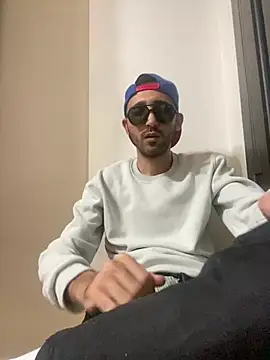 hakilka2 Adlı Modelin Canlı XXX Sohbeti