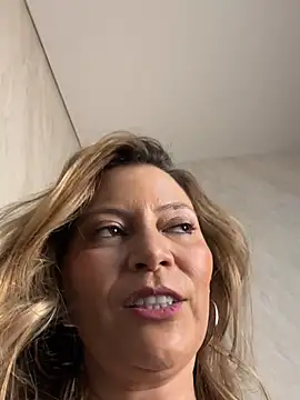 pamelaQenn2 Chat XXX in diretta
