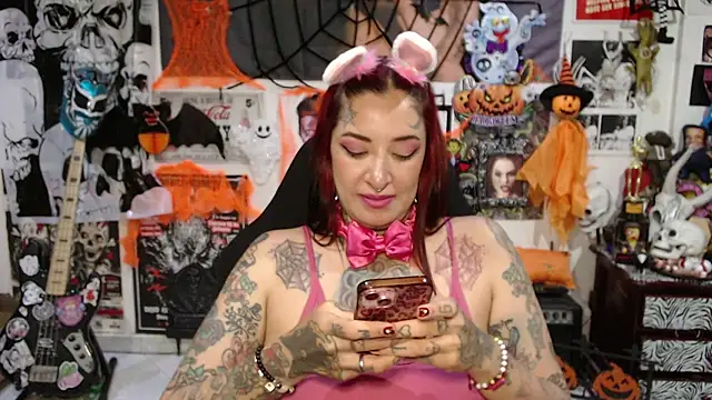 Rollyderolandia666's Live XXX Chat