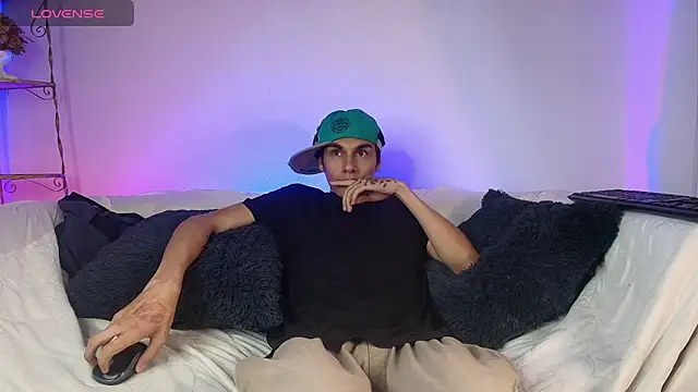 HarryLaurent18 Live XXX-Chat
