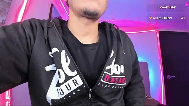 Chat XXX en directo de Ethan_Boyy