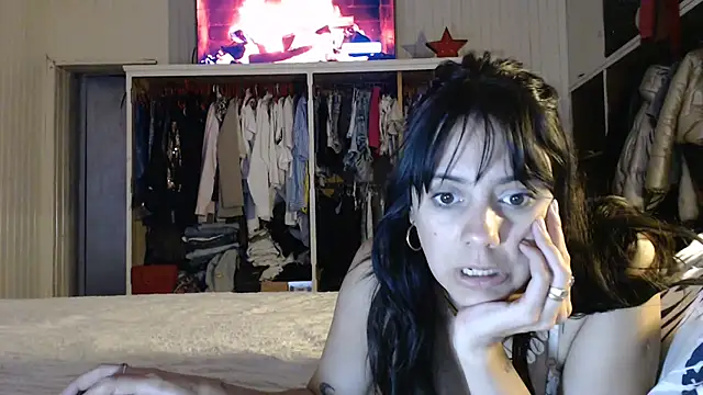 Mickyta Live XXX-chat