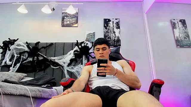 roan_birkin Pertunjukan Webcam