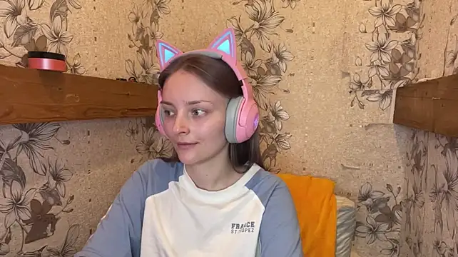 EmyMiu Chat XXX live