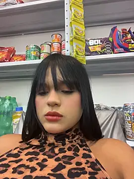 Bella-Ferrer Live XXX-chat