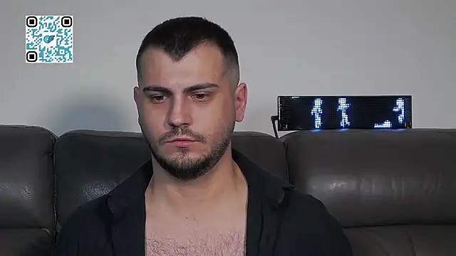 Chat +18 de CrazyDom1 ao vivo