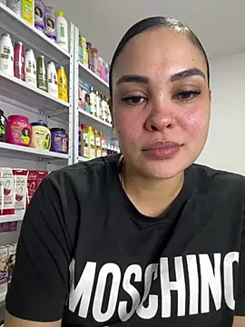 FOX_LATINA Obrolan Langsung XXX