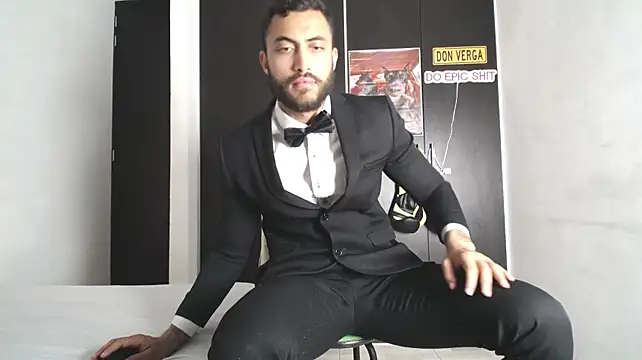 Chatroom XXX en direct de ClayBrown
