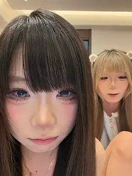 yyydgdaのライブXXXチャット