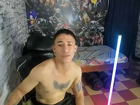 Онлайн чат XXX cristopher_june