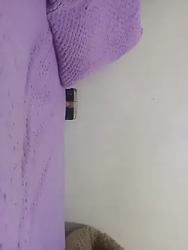 Sellena2 Adlı Modelin Canlı XXX Sohbeti
