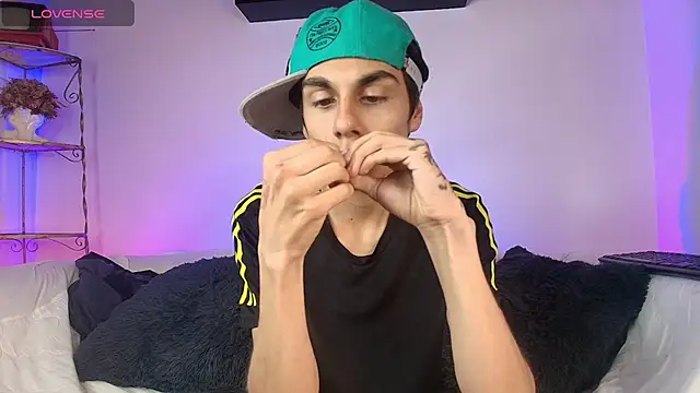 HarryLaurent18 Chat XXX in diretta