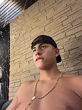 Lander_Cruz Live XXX-chat
