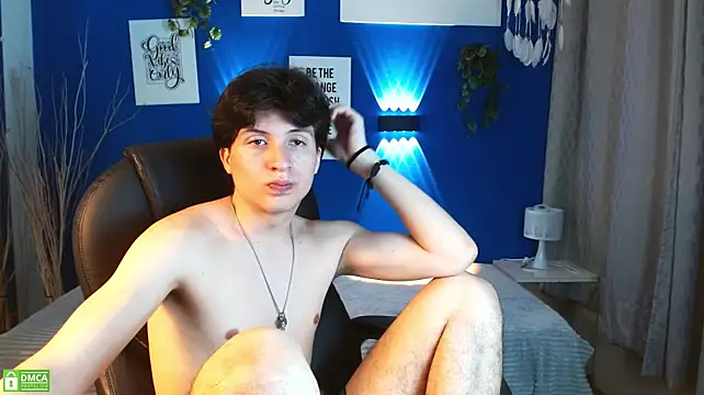 แชท XXX สดของ Marcoviolet