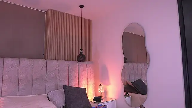 sam_lewins' Live XXX Chat