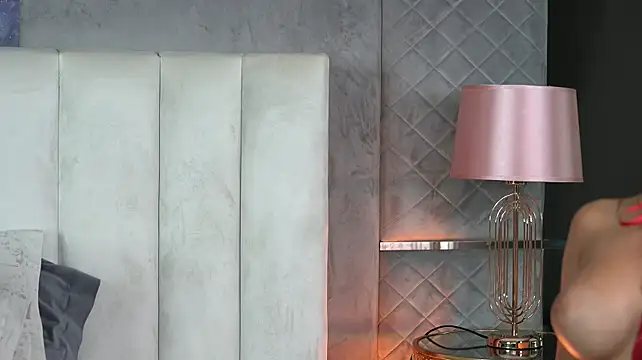 NinaSolle Chat XXX live
