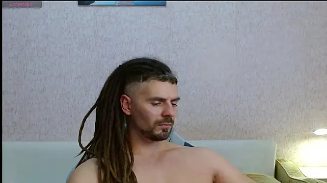 Aestheticguy101 élő XXX-chatje