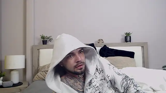 KaneHunter Live XXX Chat