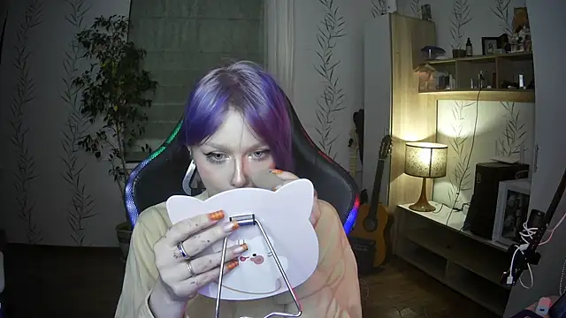 kinyakim Chat XXX in diretta