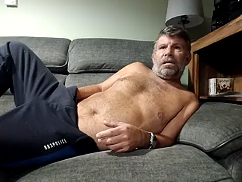 stud2512 élő XXX-chatje
