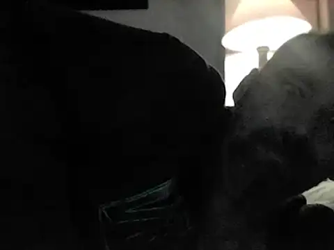 crazyheratic8 Show in webcam