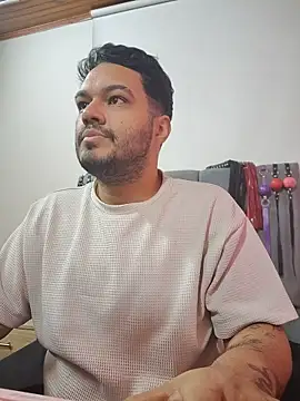 Živý XXX chat Alejandro_bdsm