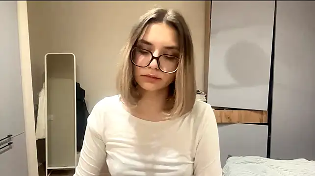 AnnaVelvetFire élő XXX-chatje