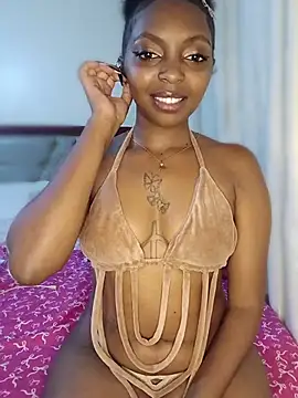 Petite_Ciri élő XXX-chatje