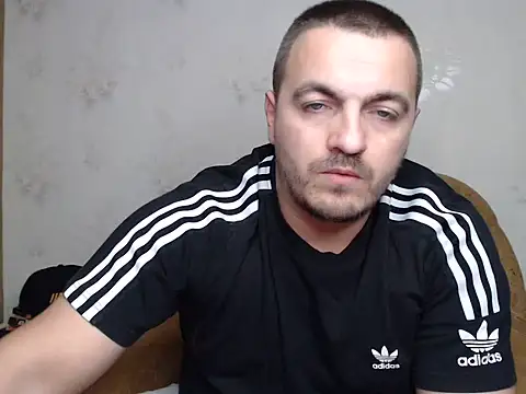 XXX chat uživo modela MasterTaylor