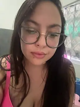 Živý XXX chat MileyGia