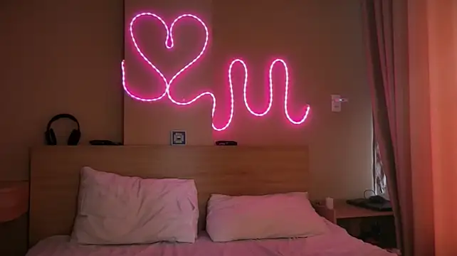 cinnamonmood live XXX chat
