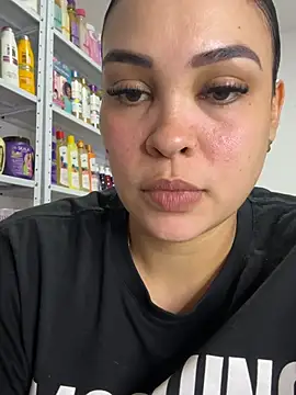 FOX_LATINA élő XXX-chatje