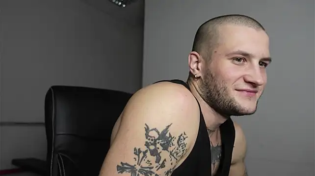 Онлайн чат XXX Igor_Wilde