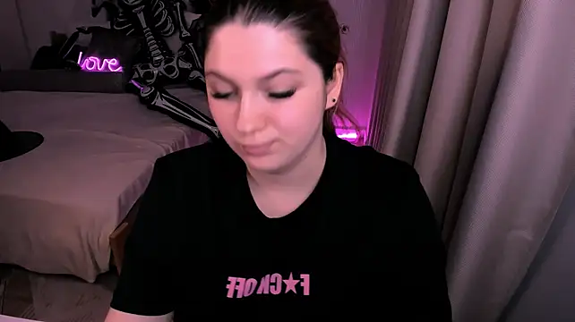 FieryMilena Chat XXX in diretta