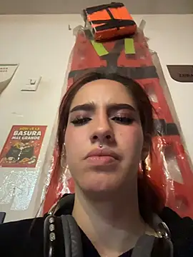 Czat XXX na żywo – Elodiee_Roussee