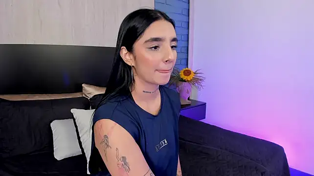 Abriil_cutee Chat XXX in diretta