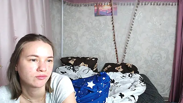 leila_bambi_'s Live XXX Chat
