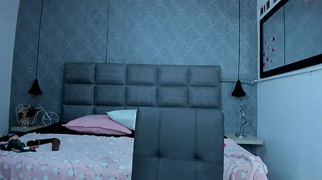 emilyy_r's Live XXX Chat