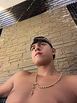 Lander_Cruz Chat XXX live