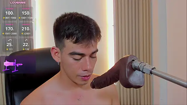 צ'אט XXX בשידור חי של Alejandro_karter18