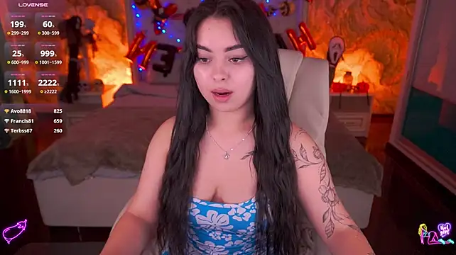 SusieWood Chat XXX in diretta