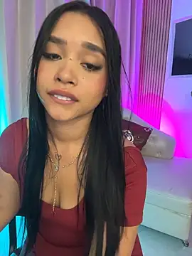 KiaraVixenn's Live XXX Chat