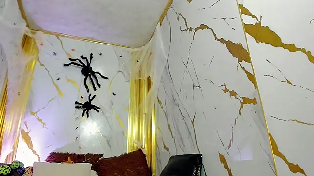 thanier_18 Live XXX Chat