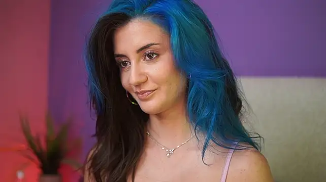 SabrinaHope Adlı Modelin Canlı XXX Sohbeti