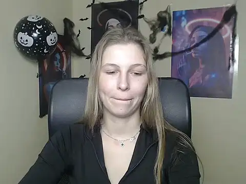 Živý XXX chat StrangerGi