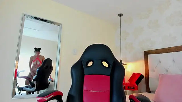 IRISCLARK1 Live XXX-Chat