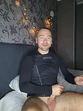 AlexanderEvan élő XXX-chatje