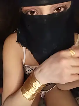 GmAnAAnA Adlı Modelin Canlı XXX Sohbeti