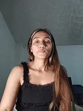 isaa- Chat XXX in diretta