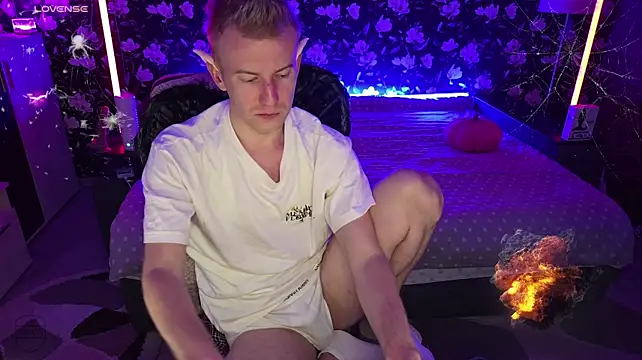 Онлайн чат XXX Vuitton